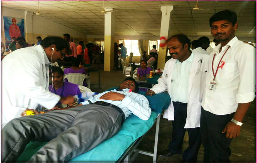 NSS Volunteers Donating Blood in Blood Donation Camp at our College Campus